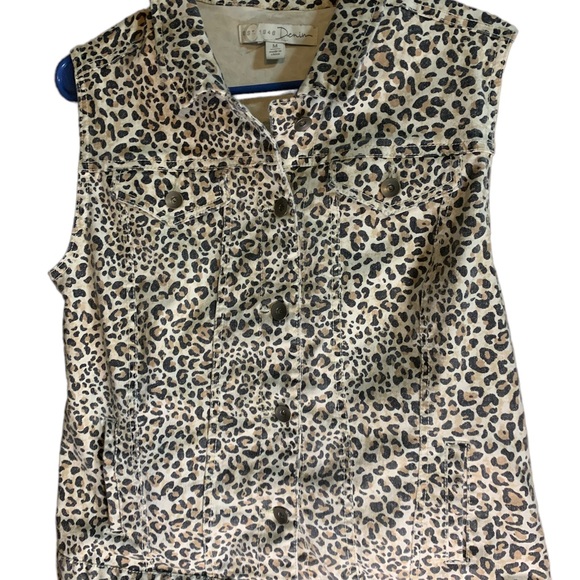 Eat 1948 Denim Size Medium Leopard Print Sleeveless Jean Jacket , 4 pockets - Picture 1 of 7
